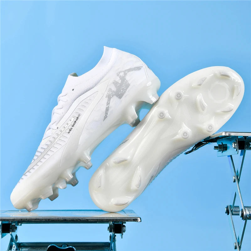 New Men Football Boots Breathable Unisex Ultralight Wholesale Professional Indoor Training Soccer Shoes Futsal Drop Shipping