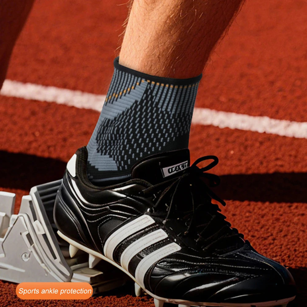 1Pcs Ankle Support Brace with Silicone Shock Absorption Cushion Stabilize Ankle Joints for Football Basketball Running Sports