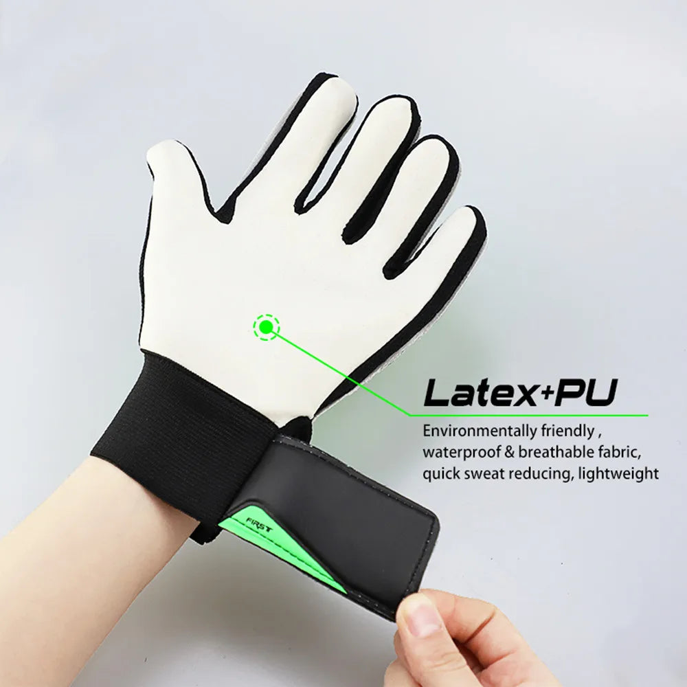 1 Pair Children Anti-Slip Glove Goalkeeper Gloves Finger Protection Goal Thickened Latex Football Gloves