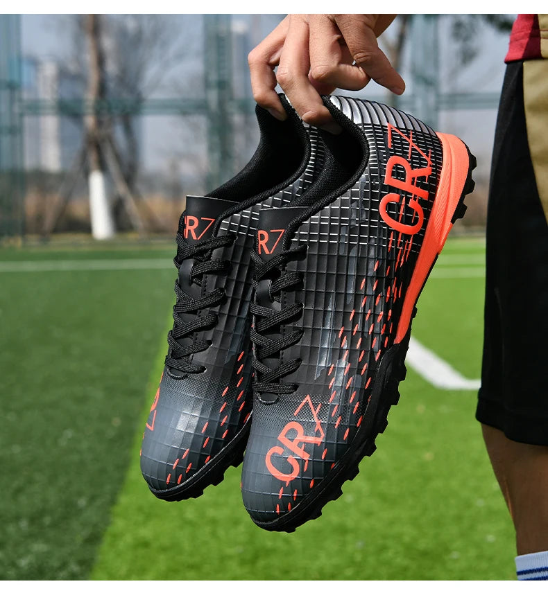 Professional Football Boots Men Soccer Shoes Adult Society Football Cleats Ultralight Training Soccer Sneaker Outdoor Sports