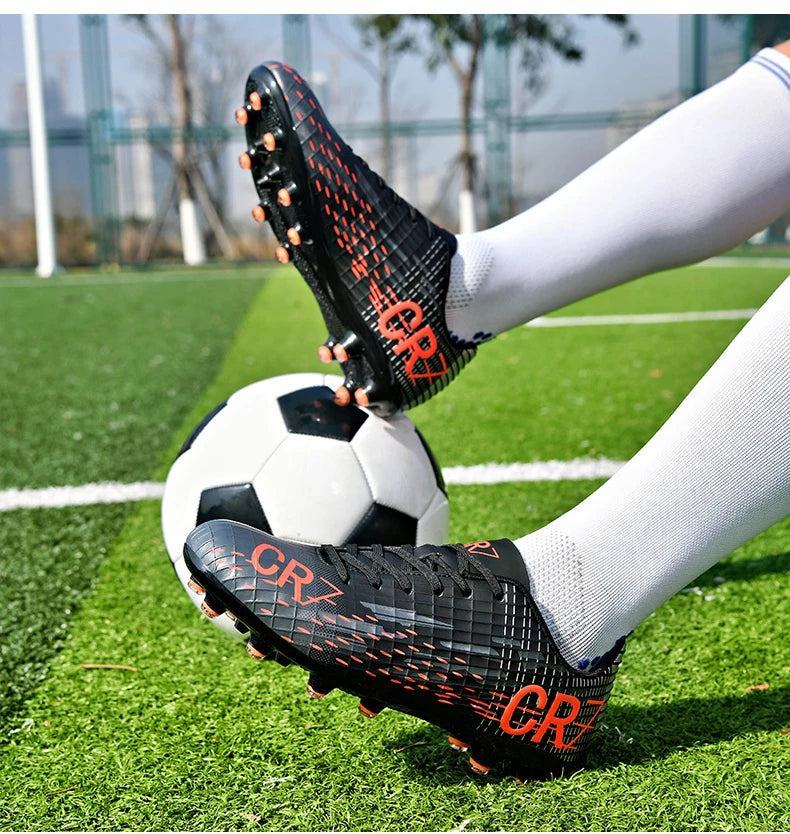 Professional Football Boots Men Soccer Shoes Adult Society Football Cleats Ultralight Training Soccer Sneaker Outdoor Sports