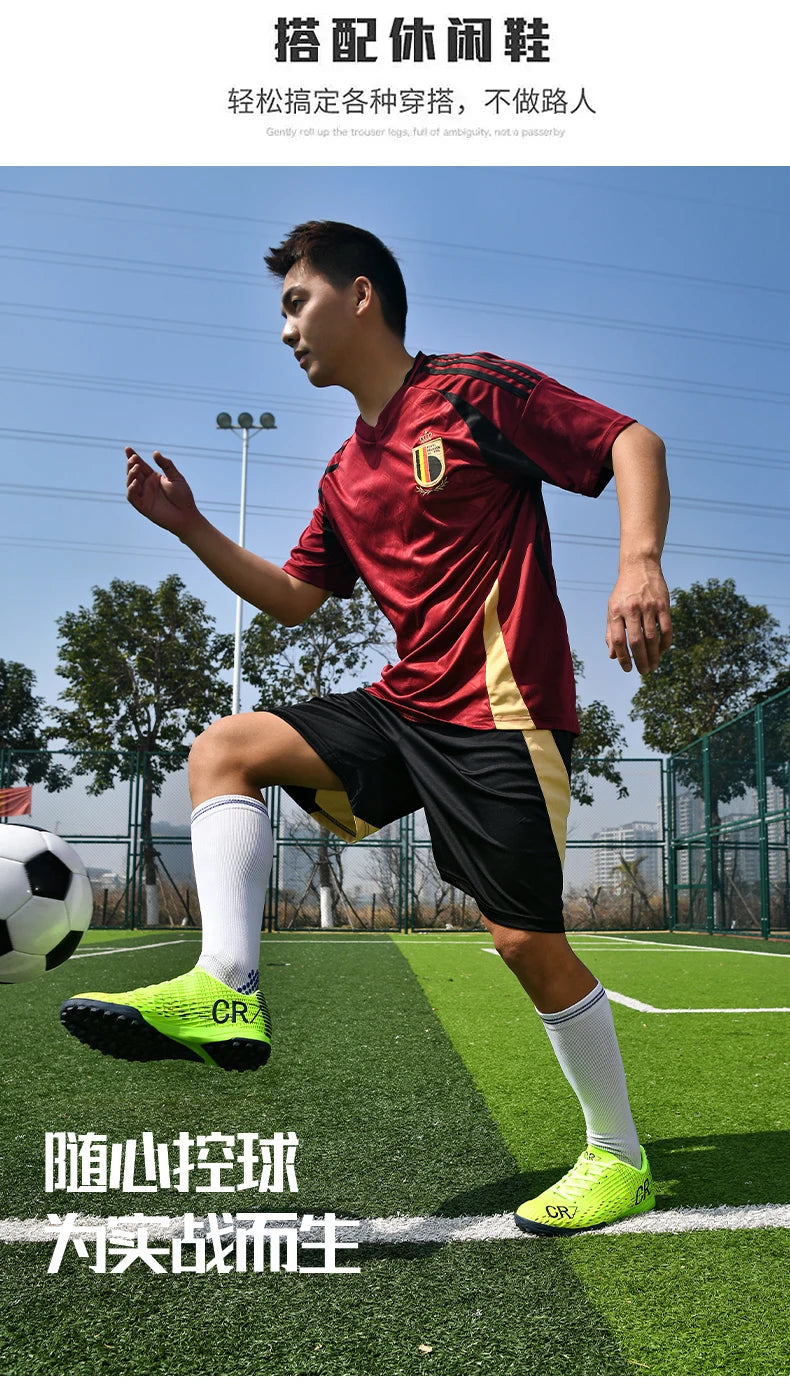 Professional Football Boots Men Soccer Shoes Adult Society Football Cleats Ultralight Training Soccer Sneaker Outdoor Sports