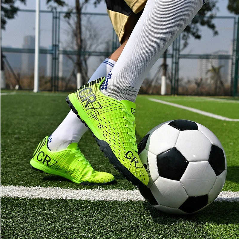 Professional Football Boots Men Soccer Shoes Adult Society Football Cleats Ultralight Training Soccer Sneaker Outdoor Sports