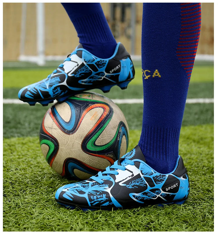 New Men Soccer Shoes Kids Cleats Grass Adult Professional Football Boots Ultralight Non-Slip Boys Training Shoes Drop 31-43