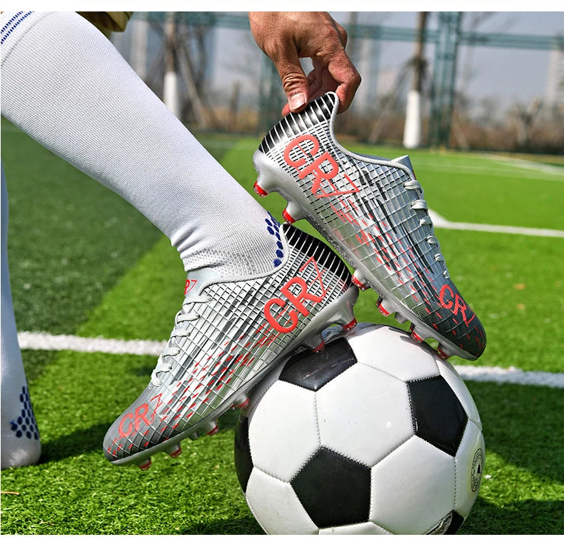 Professional Football Boots Men Soccer Shoes Adult Society Football Cleats Ultralight Training Soccer Sneaker Outdoor Sports