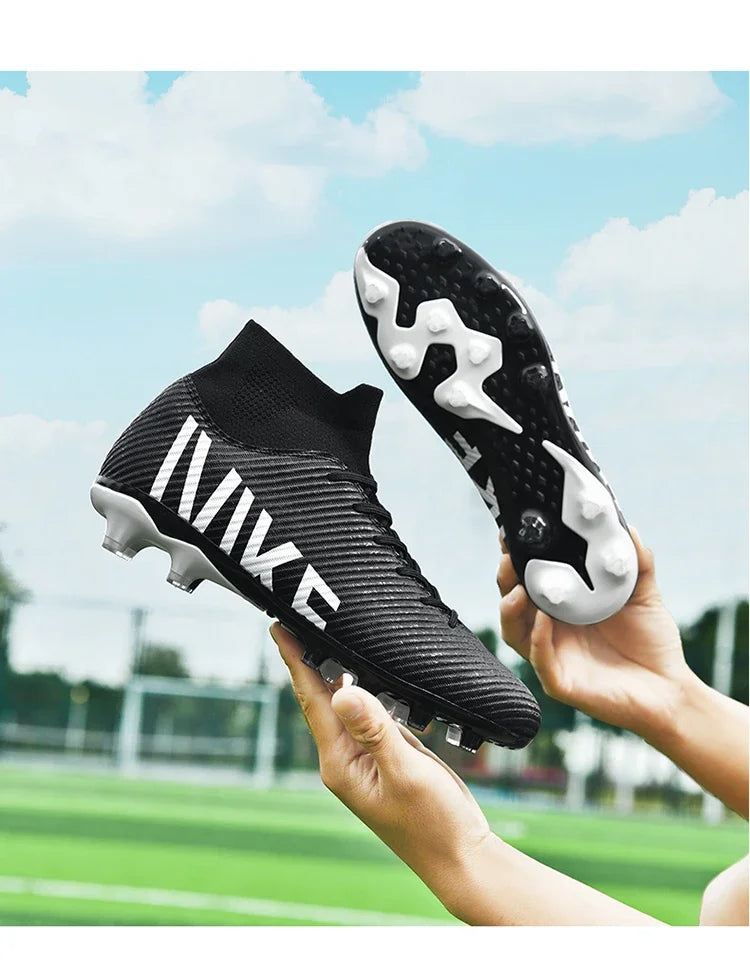 New Men Football Boots Professional Match Sneakers Training Ultralight Soccer Shoes Indoor Sports Shoes Cleats Grass Unisex
