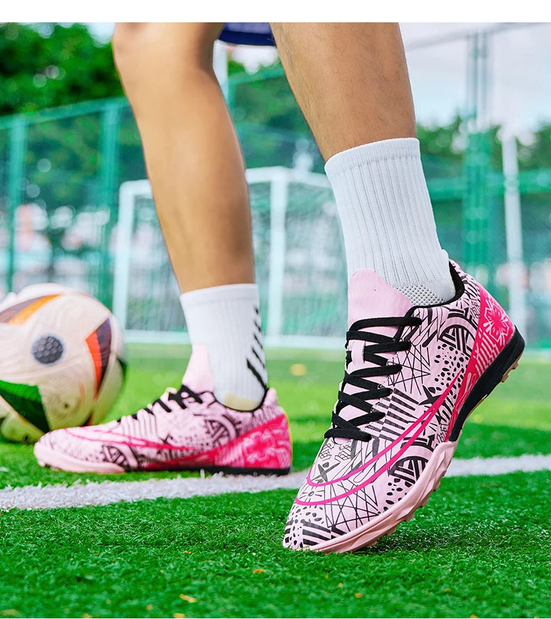 Professional Men Ankle Football Boots Outdoor Grass Cleats Unisex Soccer Shoes Long Spikes FG/TF Football Shoes Chuteira Society