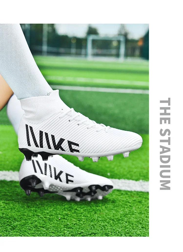 New Men Football Boots Professional Match Sneakers Training Ultralight Soccer Shoes Indoor Sports Shoes Cleats Grass Unisex